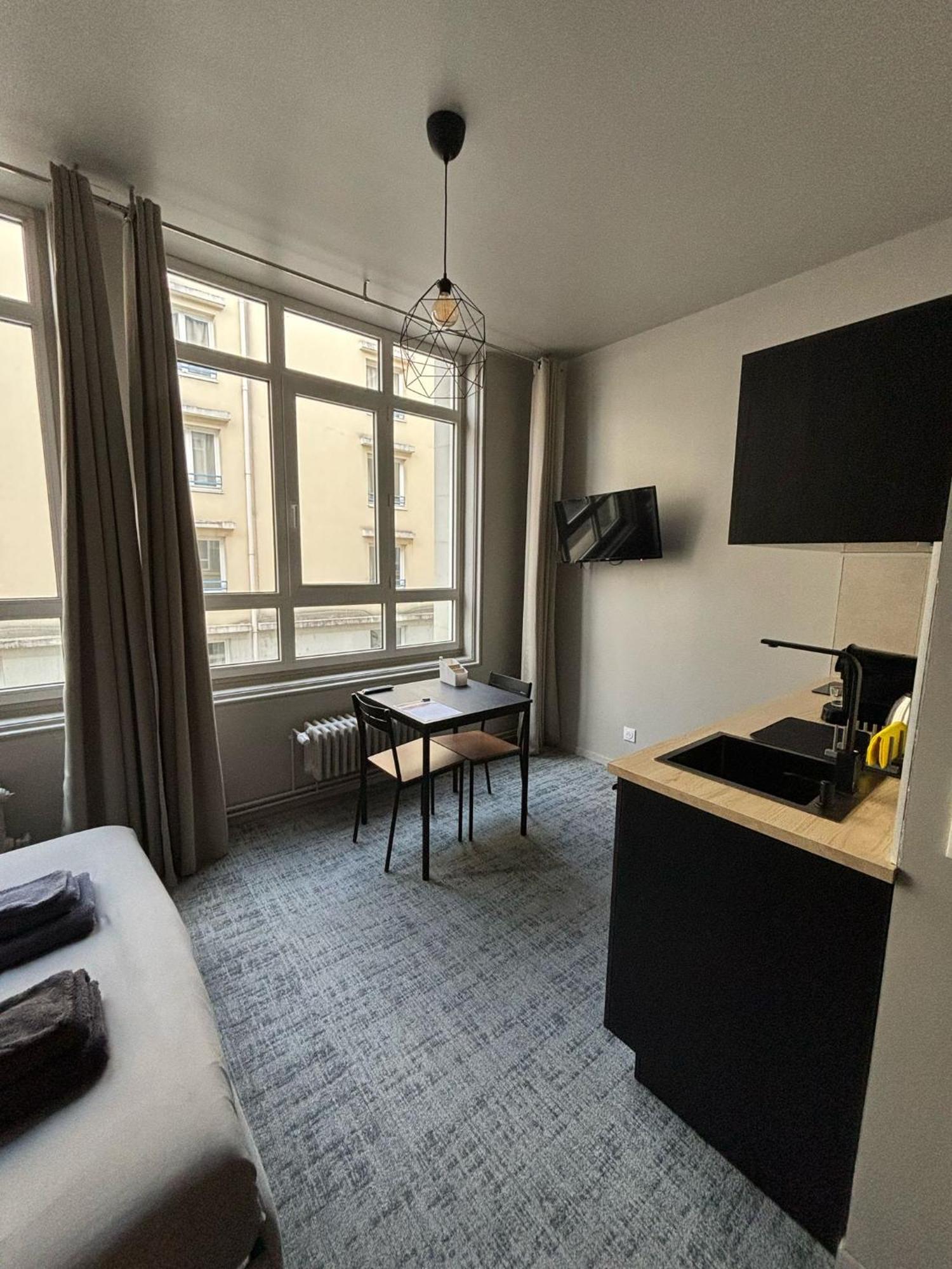 Le 12 Wifi Cosy Parking Gratuit Apartment Сент Етиен Екстериор снимка